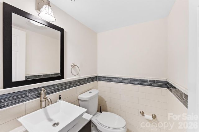 2240 Lawton Bluff Road, Charlotte, NC 28226