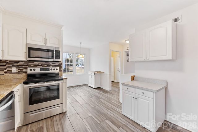 2240 Lawton Bluff Road, Charlotte, NC 28226