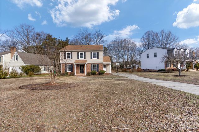 2240 Lawton Bluff Road, Charlotte, NC 28226