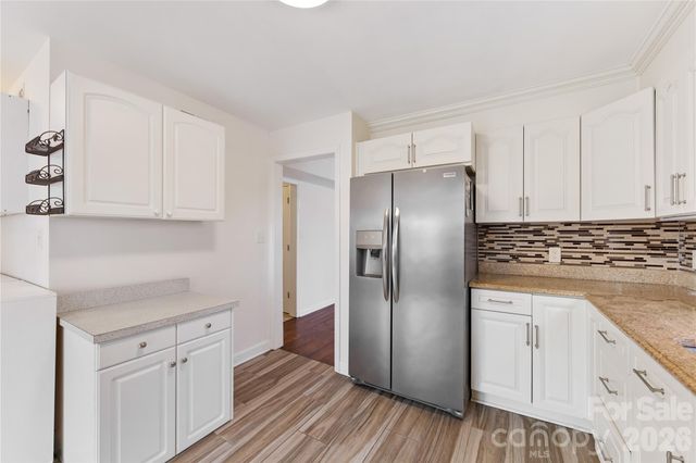 2240 Lawton Bluff Road, Charlotte, NC 28226