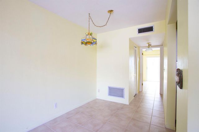 3160 Lake Osborne Drive 108, Lake Worth Beach, FL 33461