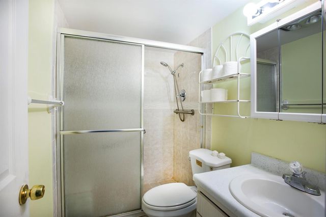 3160 Lake Osborne Drive 108, Lake Worth Beach, FL 33461