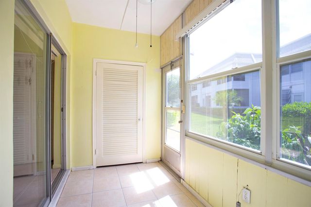 3160 Lake Osborne Drive 108, Lake Worth Beach, FL 33461