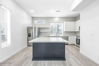 160 Rissone Lane 32, Reno, NV 89503