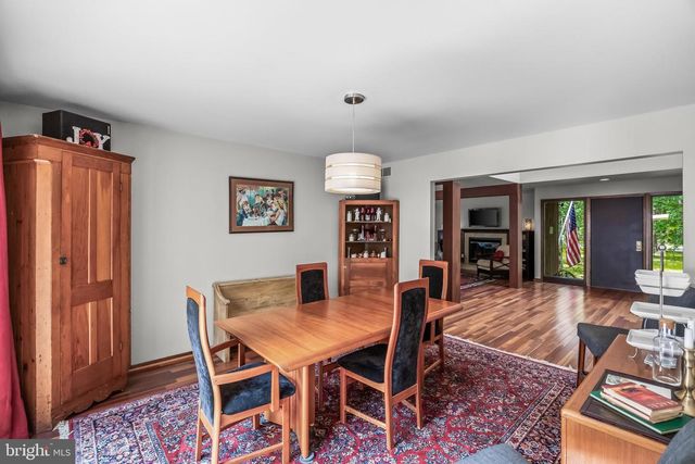 5 GLEN LAKE DR, Medford, NJ 08055
