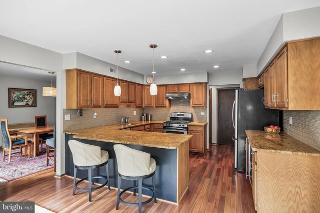 5 GLEN LAKE DR, Medford, NJ 08055