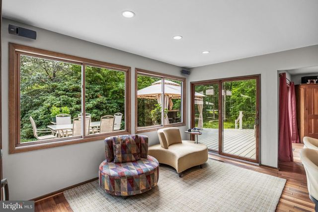5 GLEN LAKE DR, Medford, NJ 08055