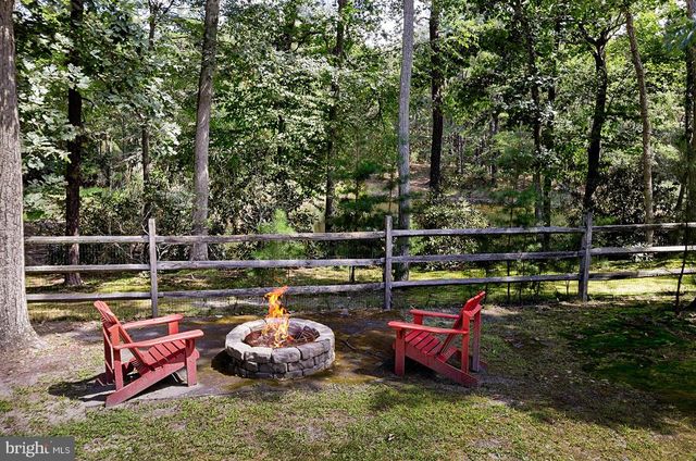 5 GLEN LAKE DR, Medford, NJ 08055