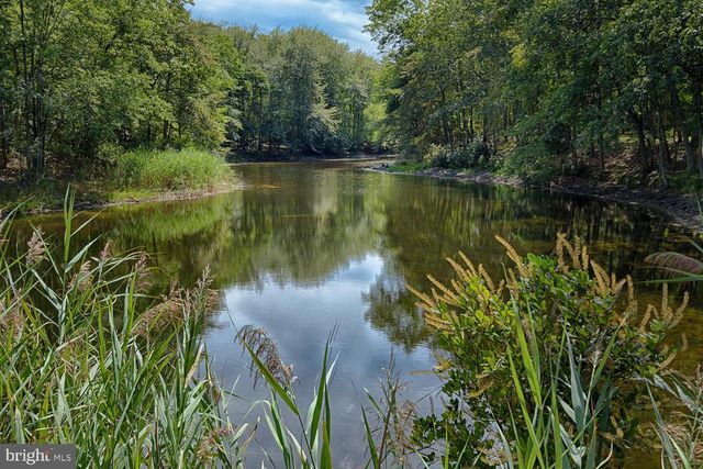 5 GLEN LAKE DR, Medford, NJ 08055