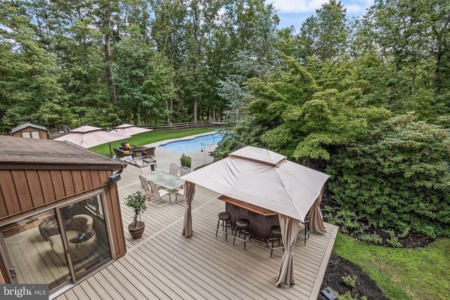 5 GLEN LAKE DR, Medford, NJ 08055