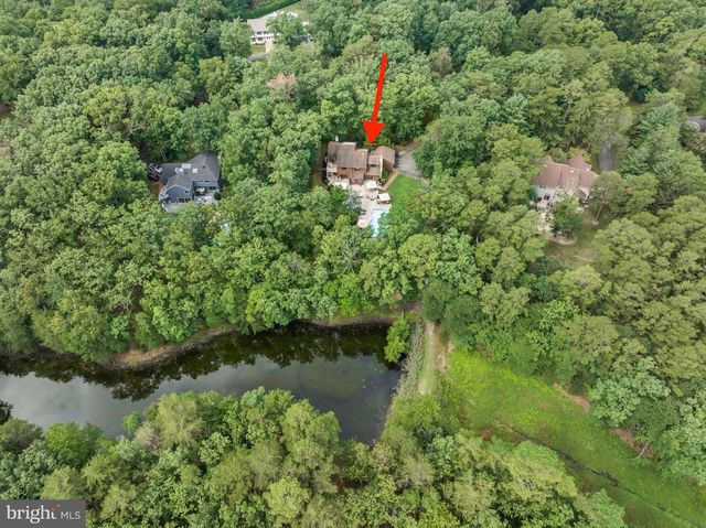 5 GLEN LAKE DR, Medford, NJ 08055
