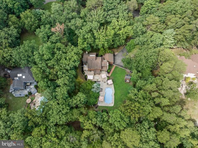 5 GLEN LAKE DR, Medford, NJ 08055