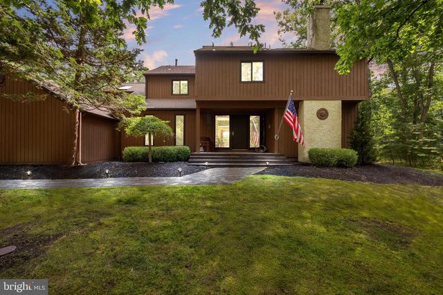 5 GLEN LAKE DR, Medford, NJ 08055