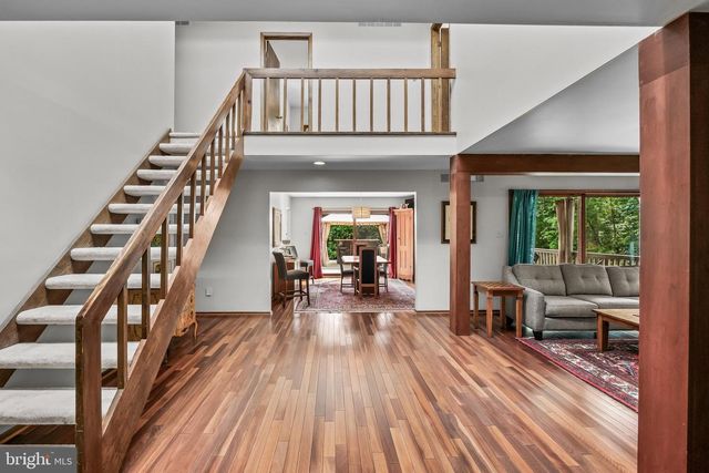 5 GLEN LAKE DR, Medford, NJ 08055