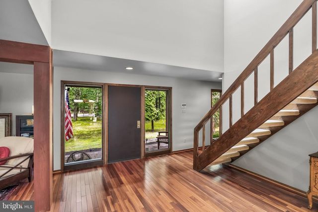 5 GLEN LAKE DR, Medford, NJ 08055