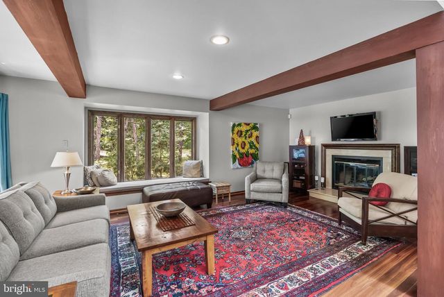 5 GLEN LAKE DR, Medford, NJ 08055