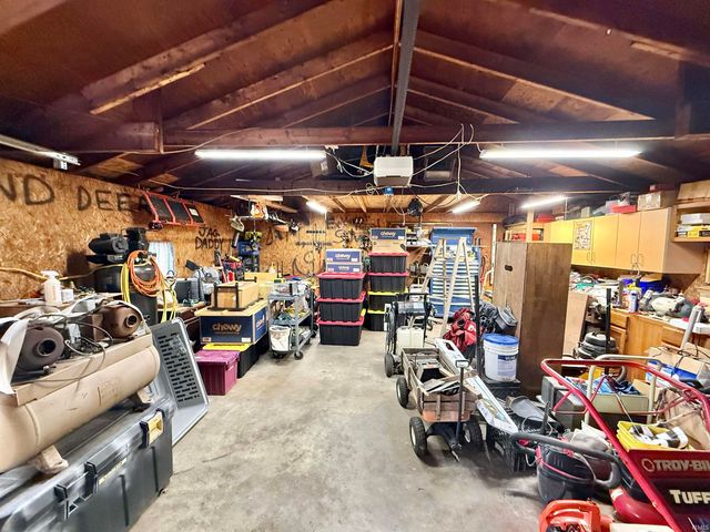 2013 Frisse Avenue, Evansville, IN 47714