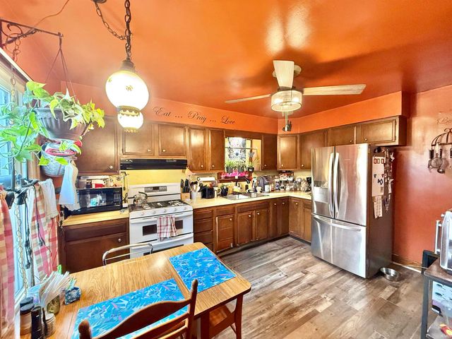 2013 Frisse Avenue, Evansville, IN 47714