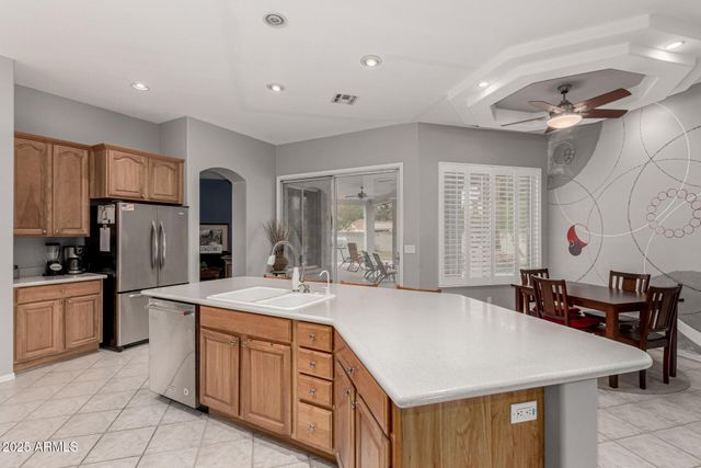 11814 N 56 Drive, Glendale, AZ 85304