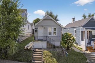 4336 Humphrey, St Louis, MO 63116
