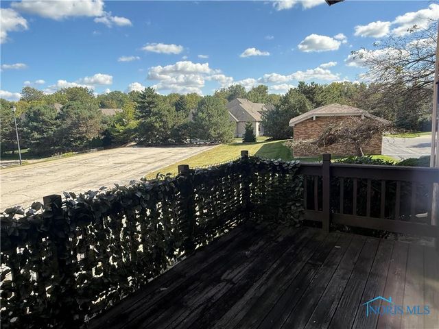 5615 Baronswood Circle, 105, Toledo, OH 43615