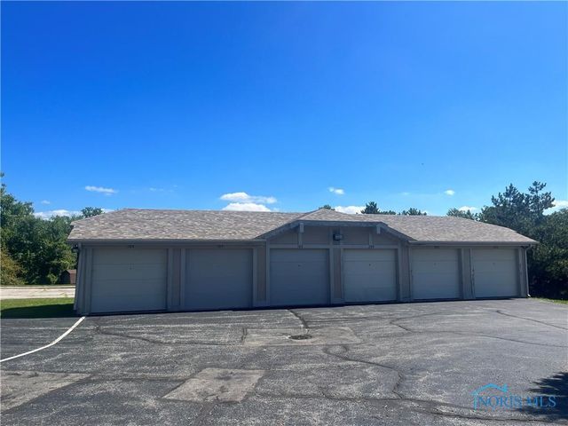 5615 Baronswood Circle, 105, Toledo, OH 43615