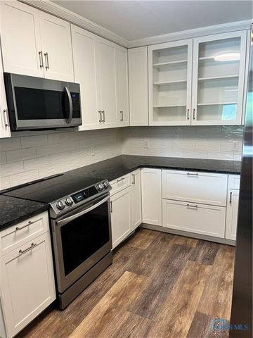 5615 Baronswood Circle, 105, Toledo, OH 43615