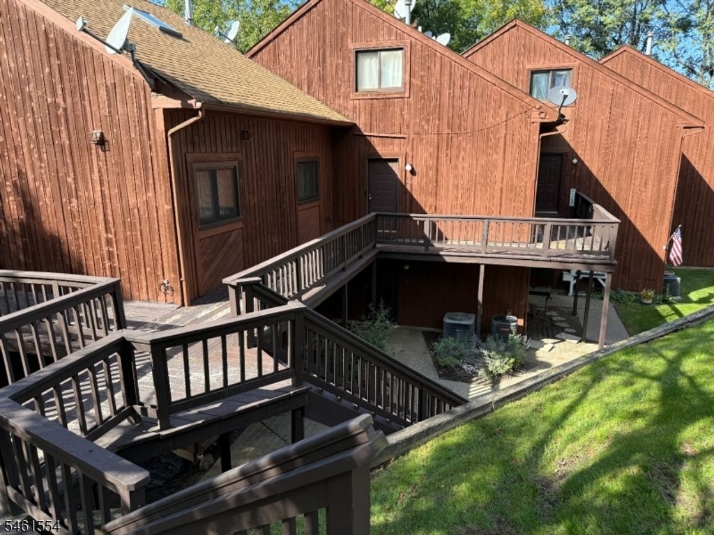 11 Great Gorge Dr 6, Vernon Twp., NJ 07462 — photo 2