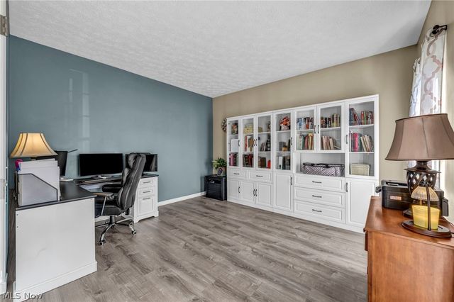 979 Lonetree Court, Brunswick, OH 44212