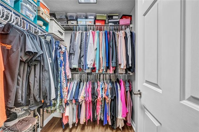 979 Lonetree Court, Brunswick, OH 44212