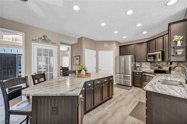 979 Lonetree Court, Brunswick, OH 44212