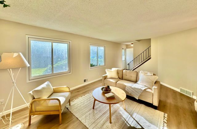 3883 Dolomite Drive, Eagan, MN 55122