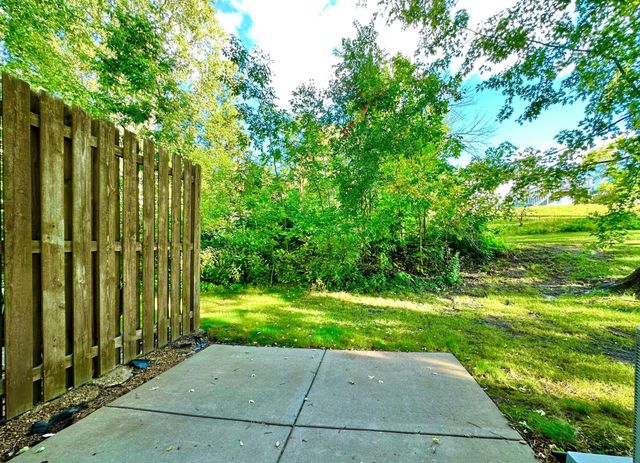 3883 Dolomite Drive, Eagan, MN 55122