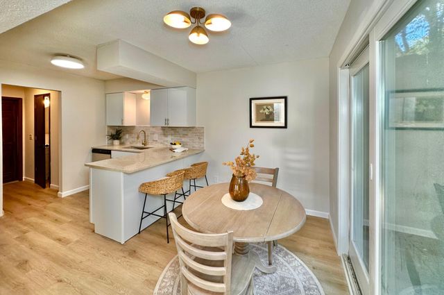 3883 Dolomite Drive, Eagan, MN 55122