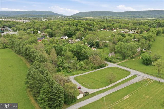 349 HALLTOWN RD, Harpers Ferry, WV 25425
