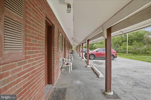 349 HALLTOWN RD, Harpers Ferry, WV 25425