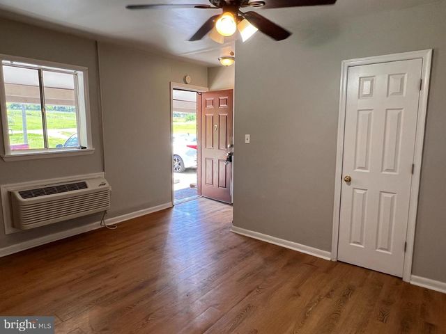 349 HALLTOWN RD, Harpers Ferry, WV 25425