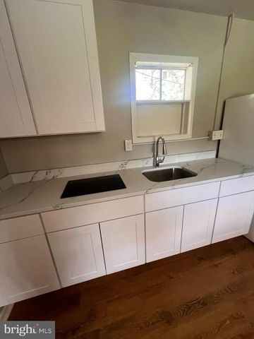 349 HALLTOWN RD, Harpers Ferry, WV 25425