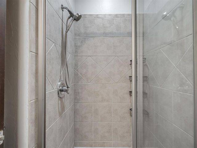 1721 Graces Terrace, Edmond, OK 73025