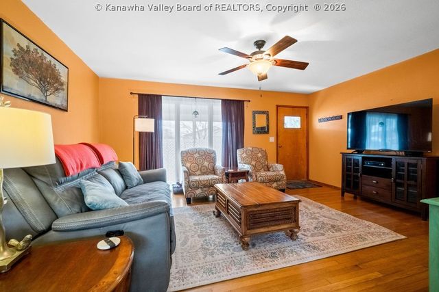 219 Melrose Drive, Hurricane, WV 25526