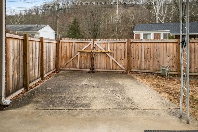 219 Melrose Drive, Hurricane, WV 25526