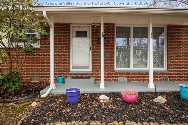 219 Melrose Drive, Hurricane, WV 25526