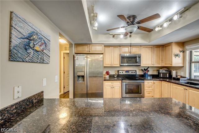 3723 SE 2nd PL, Cape Coral, FL 33904