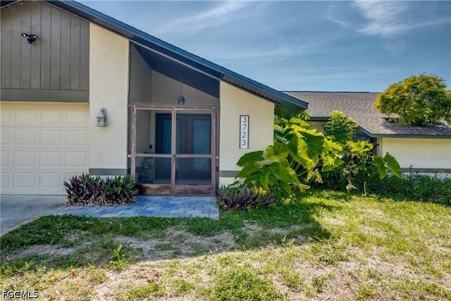 3723 SE 2nd PL, Cape Coral, FL 33904
