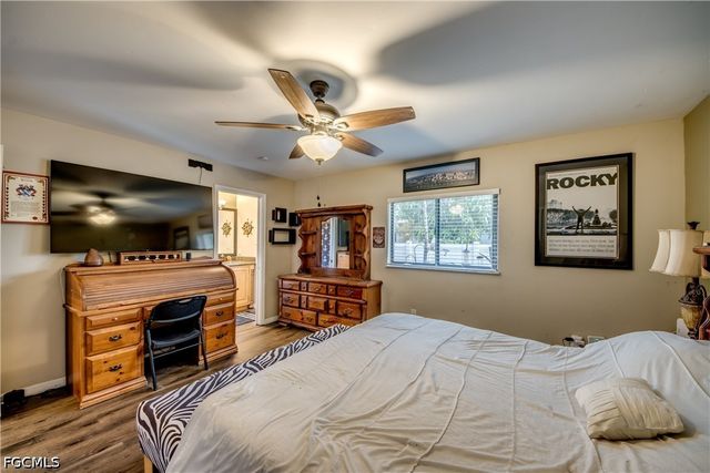 3723 SE 2nd PL, Cape Coral, FL 33904