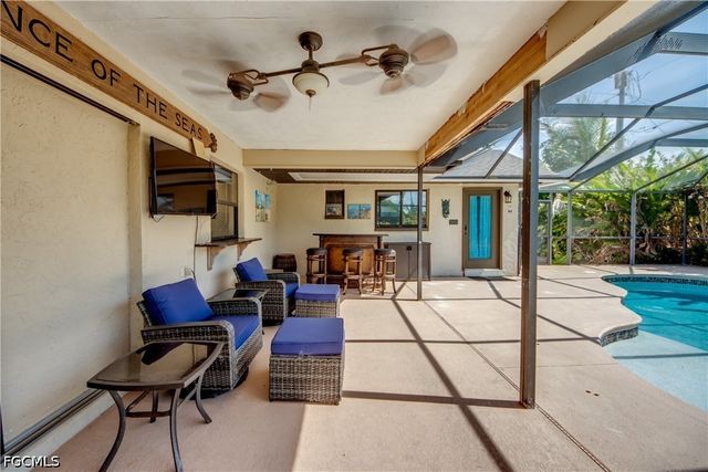 3723 SE 2nd PL, Cape Coral, FL 33904