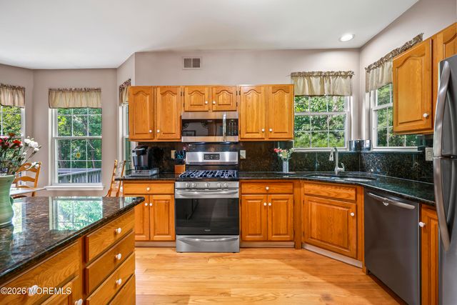 18 Queens Pass, Colts Neck, NJ 07722