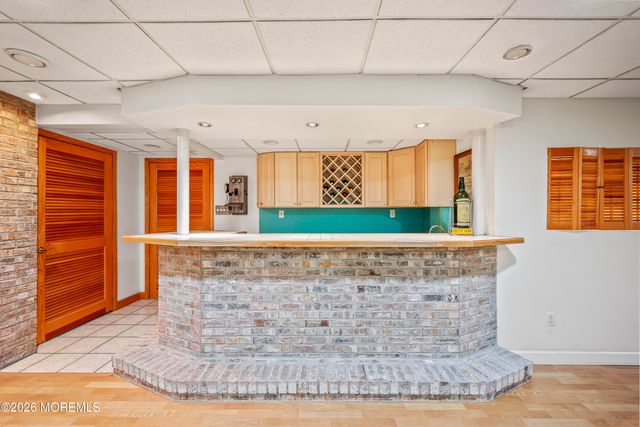 18 Queens Pass, Colts Neck, NJ 07722