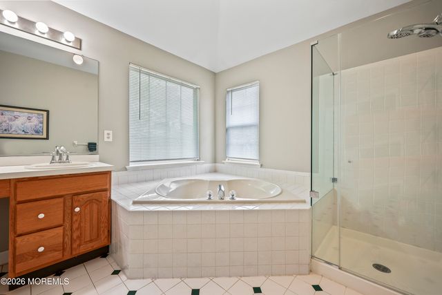 18 Queens Pass, Colts Neck, NJ 07722