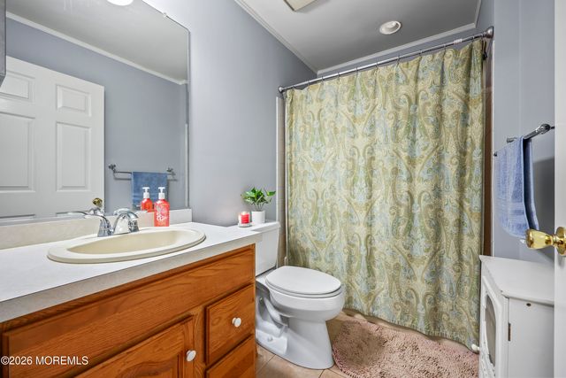 18 Queens Pass, Colts Neck, NJ 07722